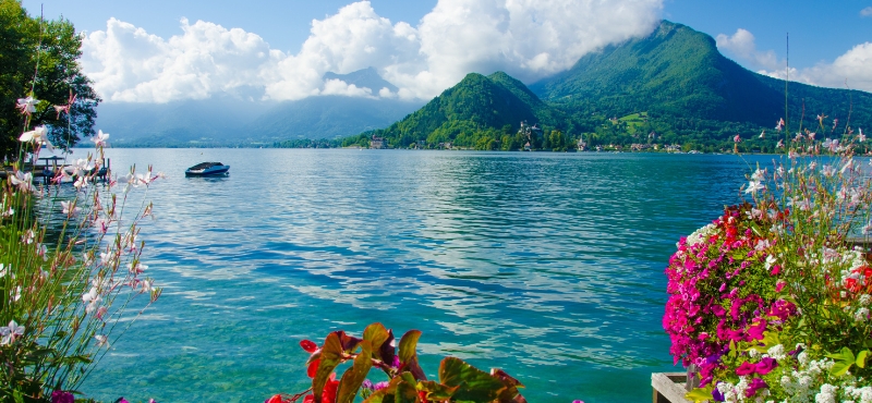 Séjour randonnées au lac d'Annecy, printemps